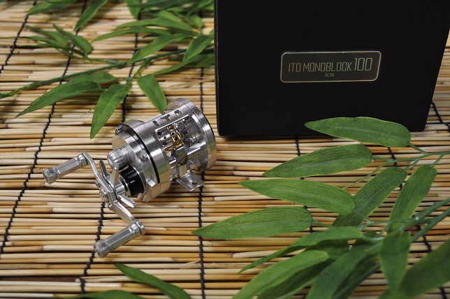 2012�N8��18�����׏��